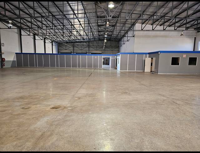 2,294M² WAREHOUSE TO LET IN COSMO BUSINESS PARK